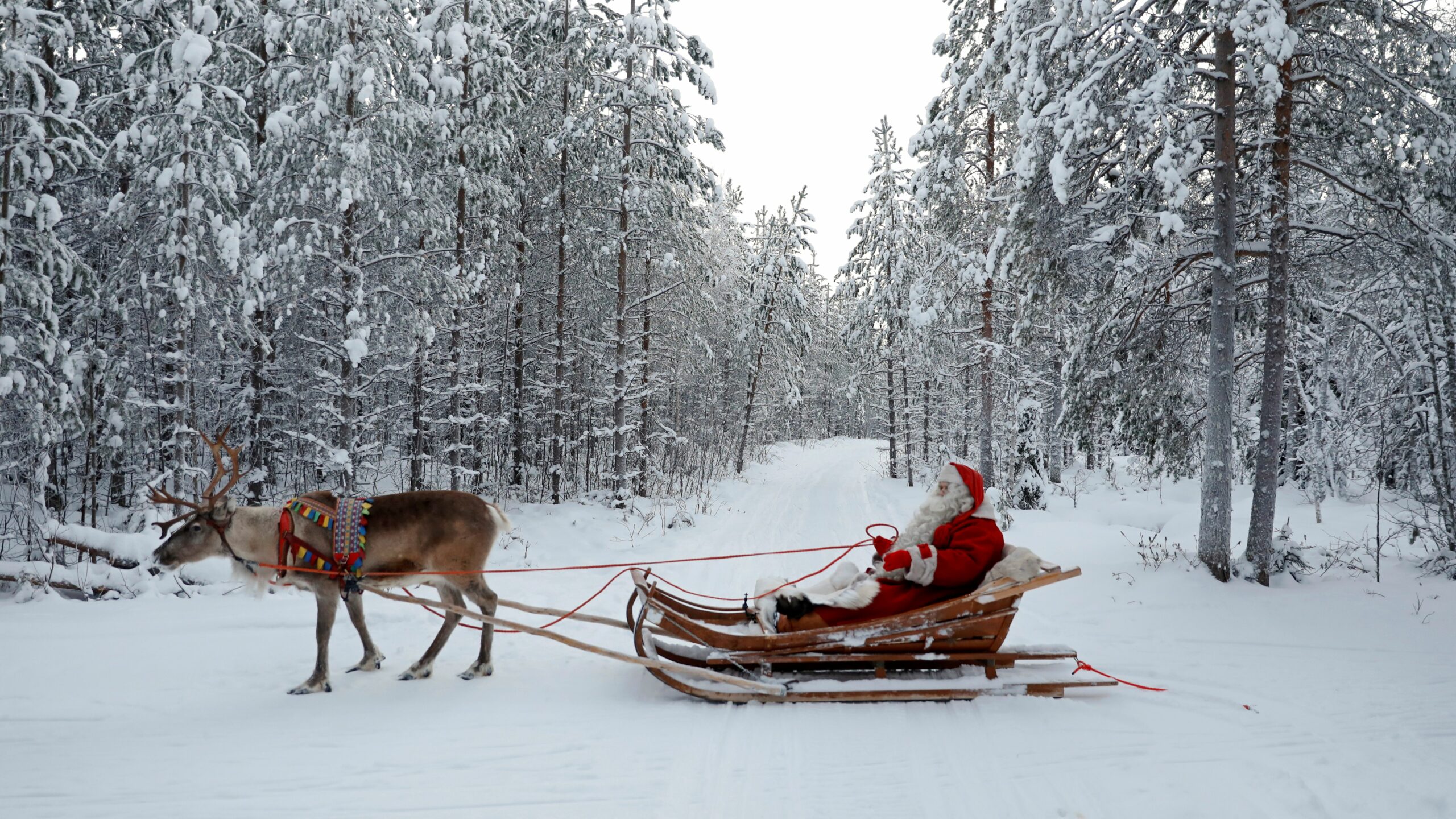 Priest of Transport clears St Nick Claus for movement in Canadian airspace